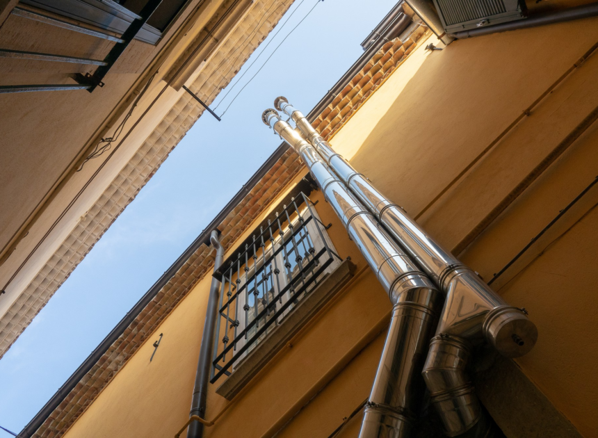 How to Choose the Best Gutter Cleaning Service 